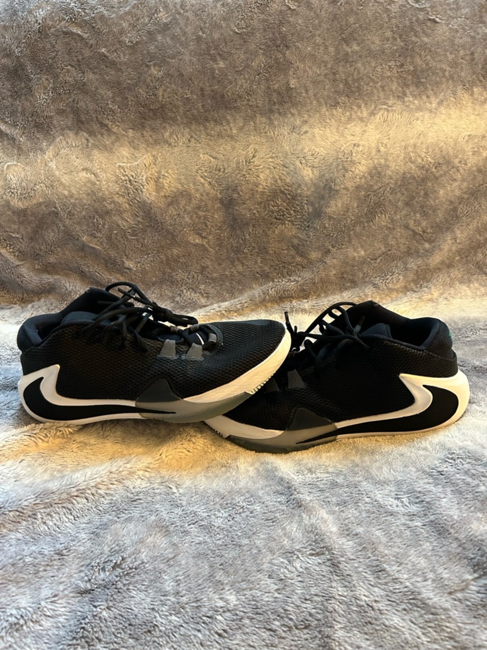 Nike Zoom Freak 1 Giannis Black Size 10.5 Euc